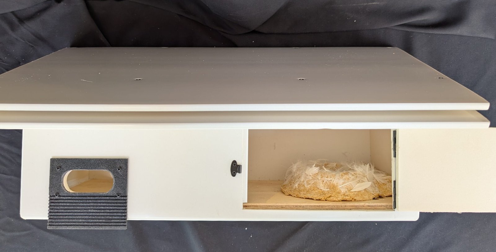uPVC Swift box with double entrance (front facing and Rutland under entrance) - Image 4